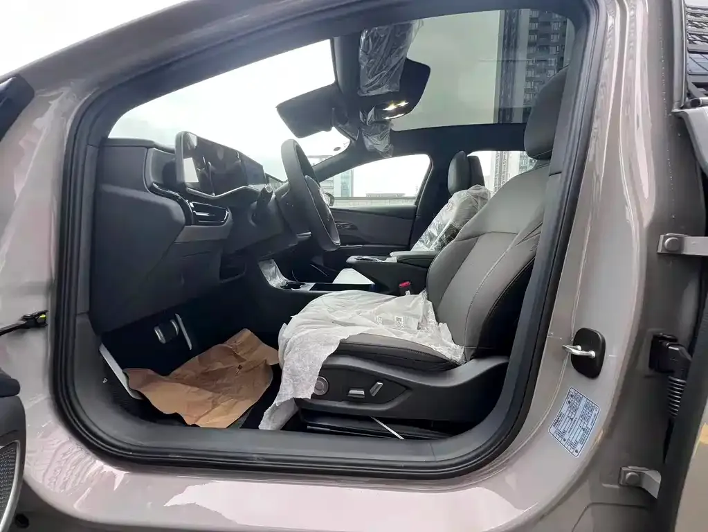 Hongqi EH7 2026 из CN, фото 4