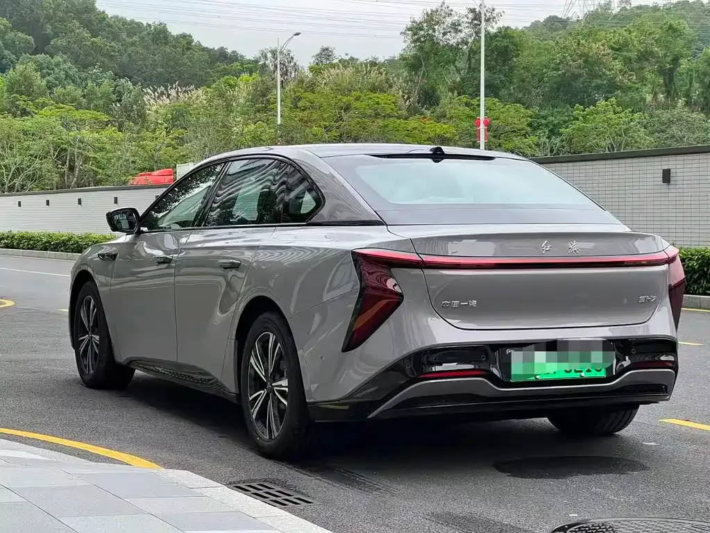 Hongqi EH7 2026 из CN, фото 6