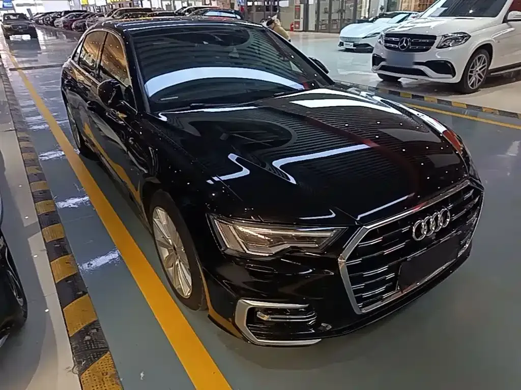 Audi A6L 2023 из CN, фото 4