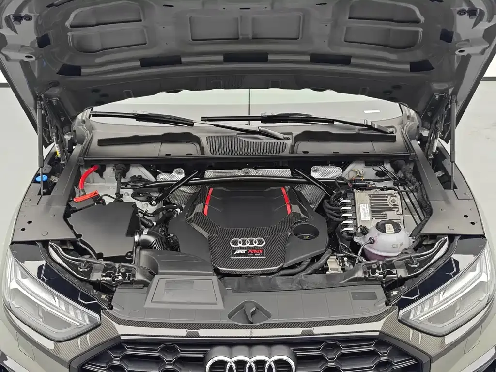 Audi SQ5 2024 из CN, фото 6