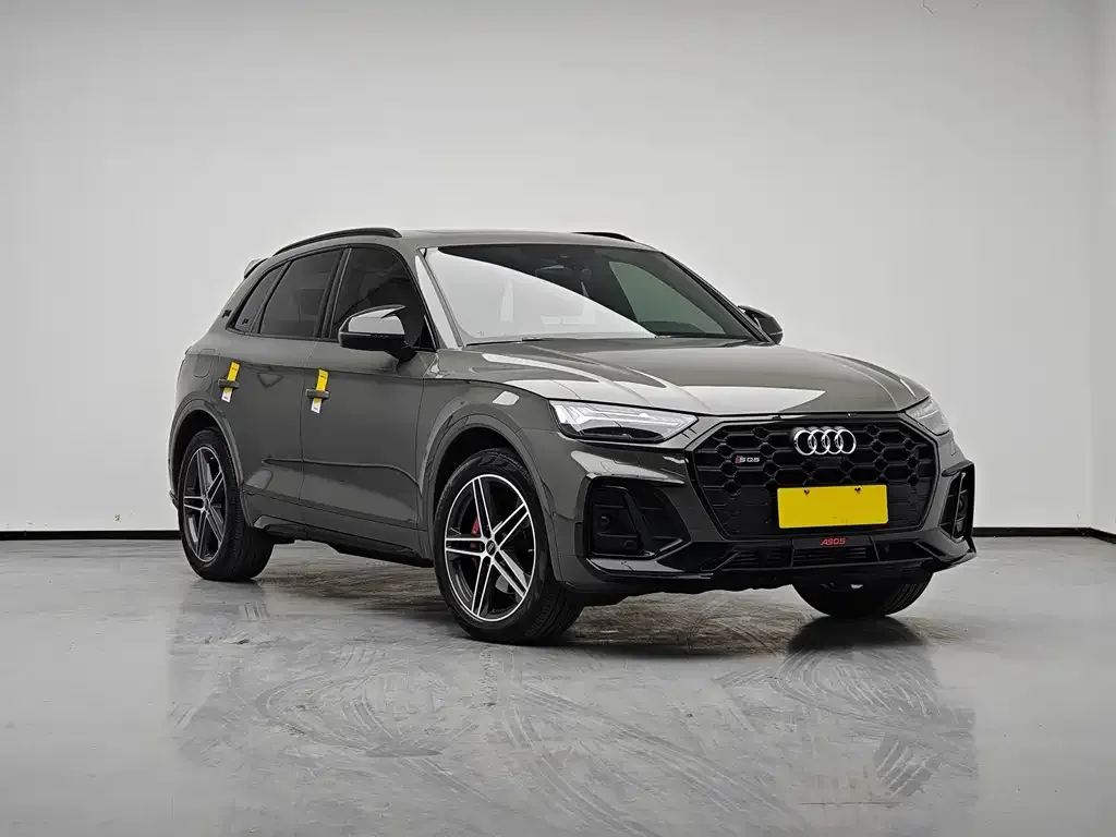 Audi SQ5 2024 из CN, фото 3