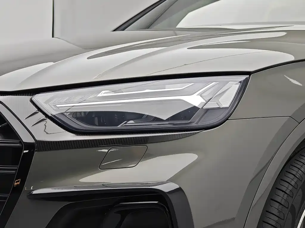 Audi SQ5 2024 из CN, фото 9