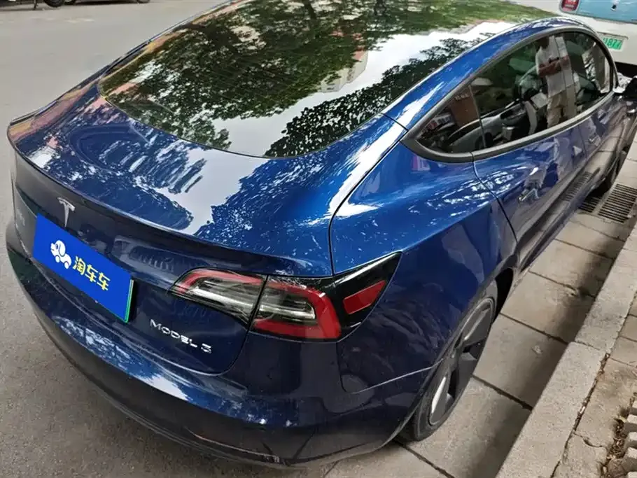 Tesla Model 3 — фото 6