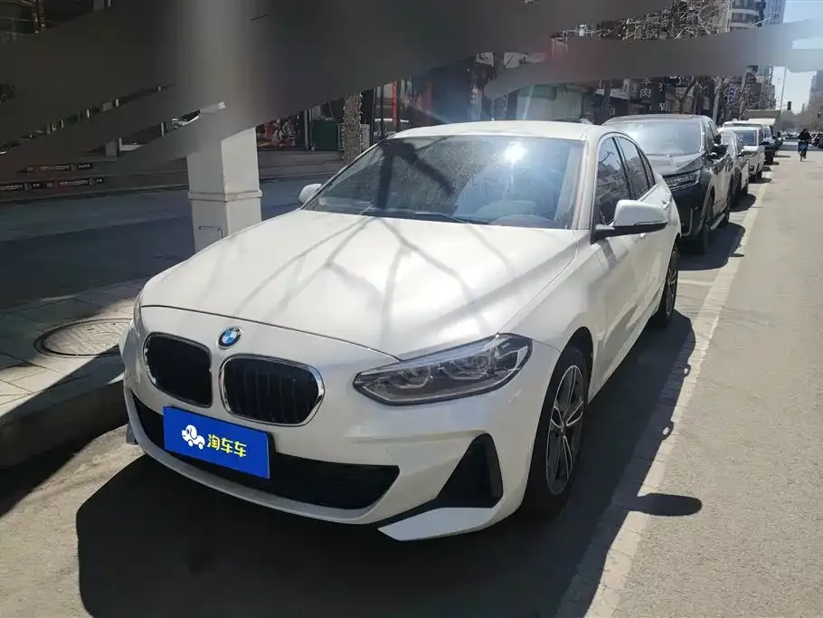BMW 1 Series — фото 1