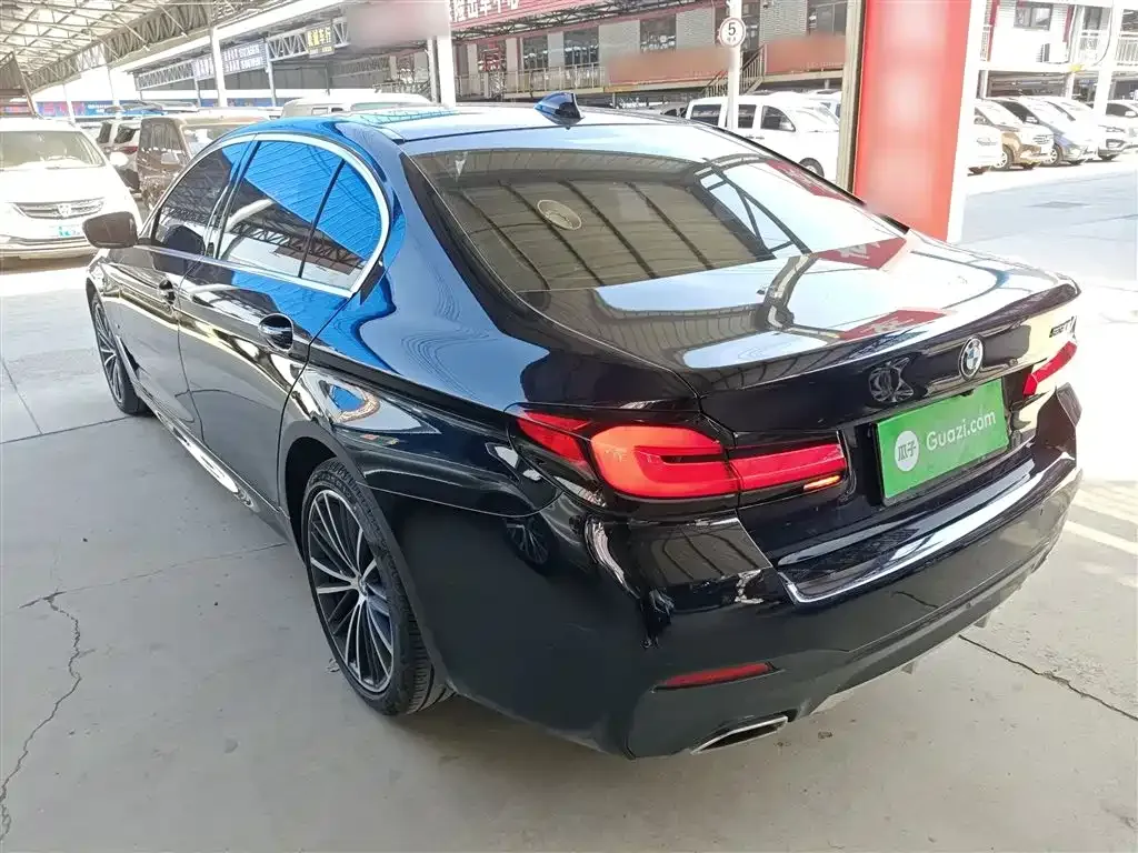 BMW 5 Series — фото 4