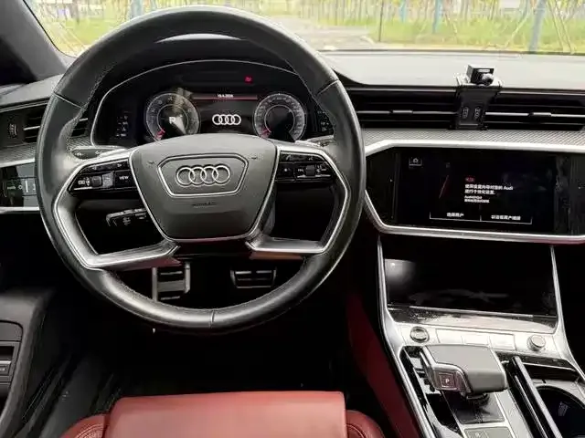 Audi A7L — фото 2