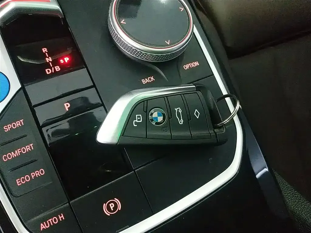 BMW i3 — фото 7