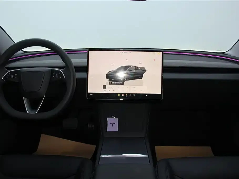 Tesla Model 3 — фото 10