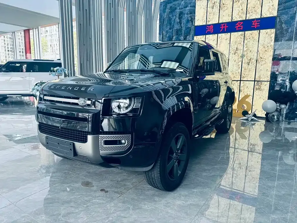 Land Rover Defender — фото 1