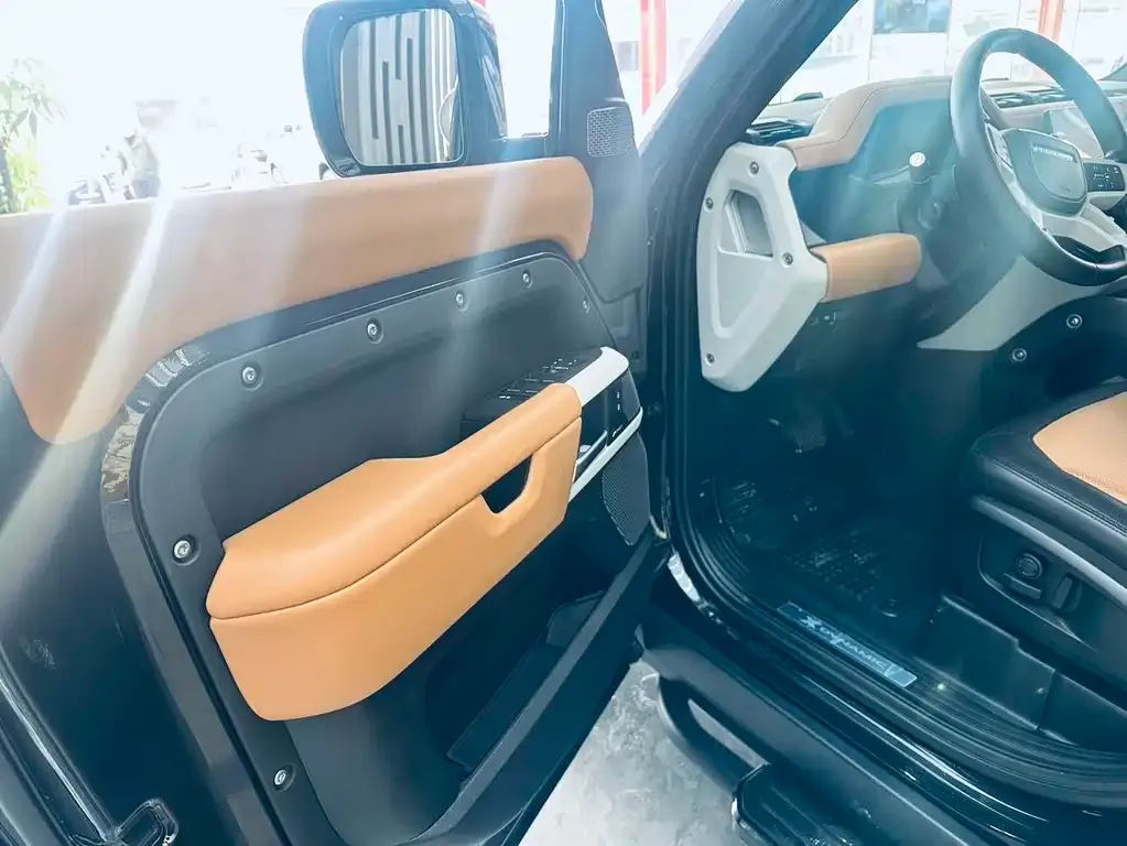 Land Rover Defender — фото 3