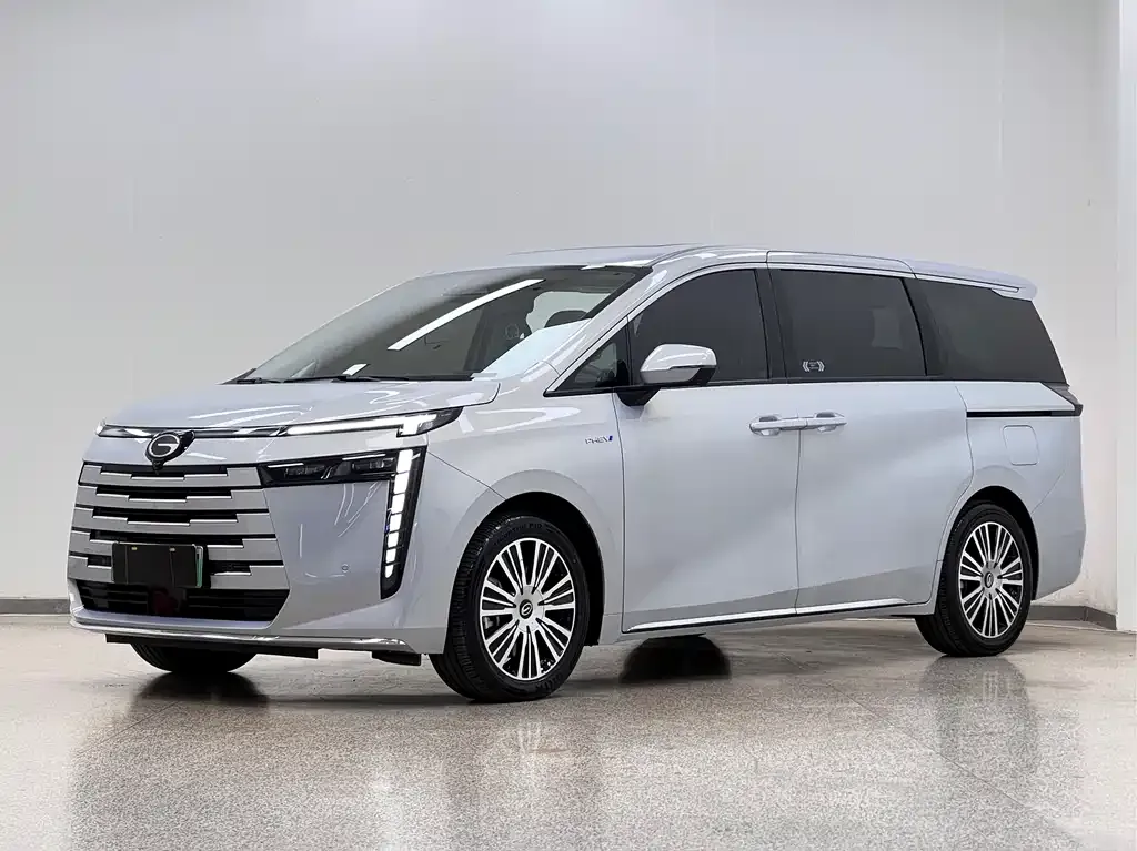 GAC Motor 传祺E8 PHEV — фото 1