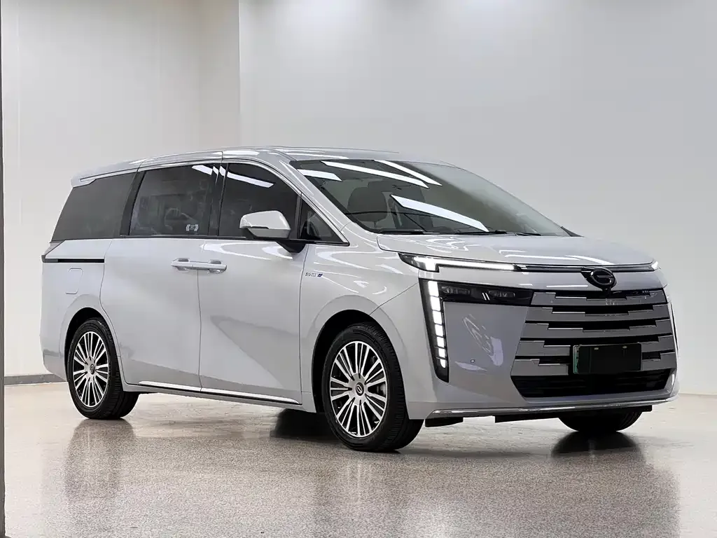 GAC Motor 传祺E8 PHEV — фото 2