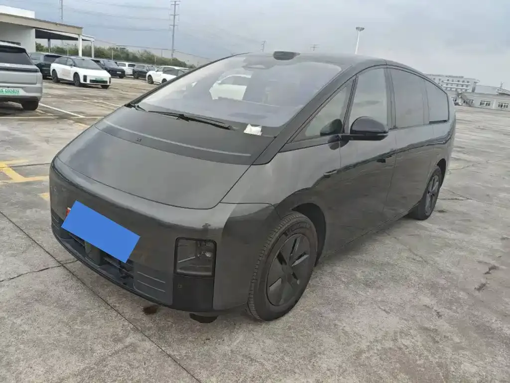 Li Auto MEGA — фото 1