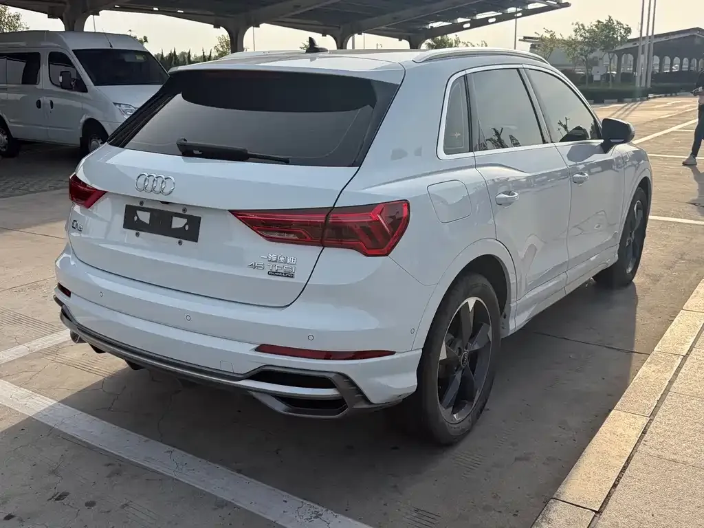 Audi Q3 2022 из CN, фото 7