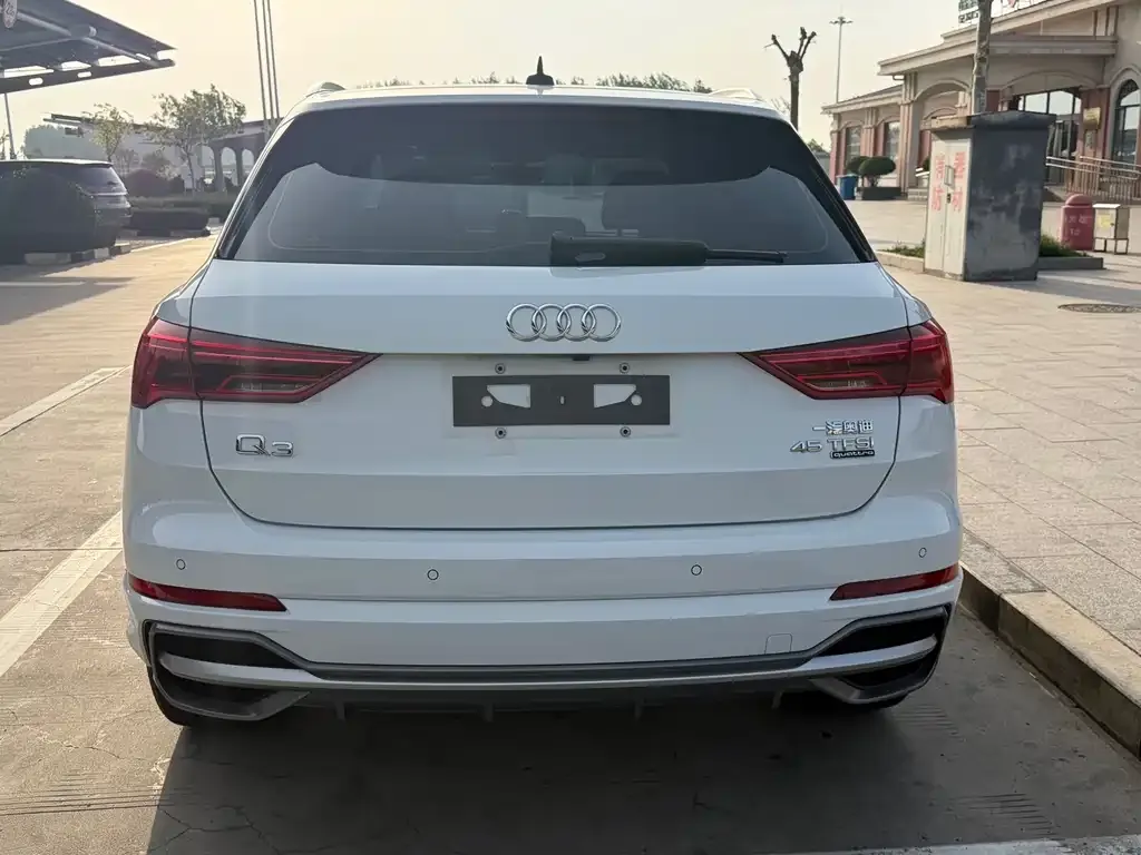 Audi Q3 2022 из CN, фото 2