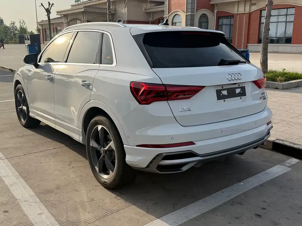 Audi Q3 2022 из CN, фото 8