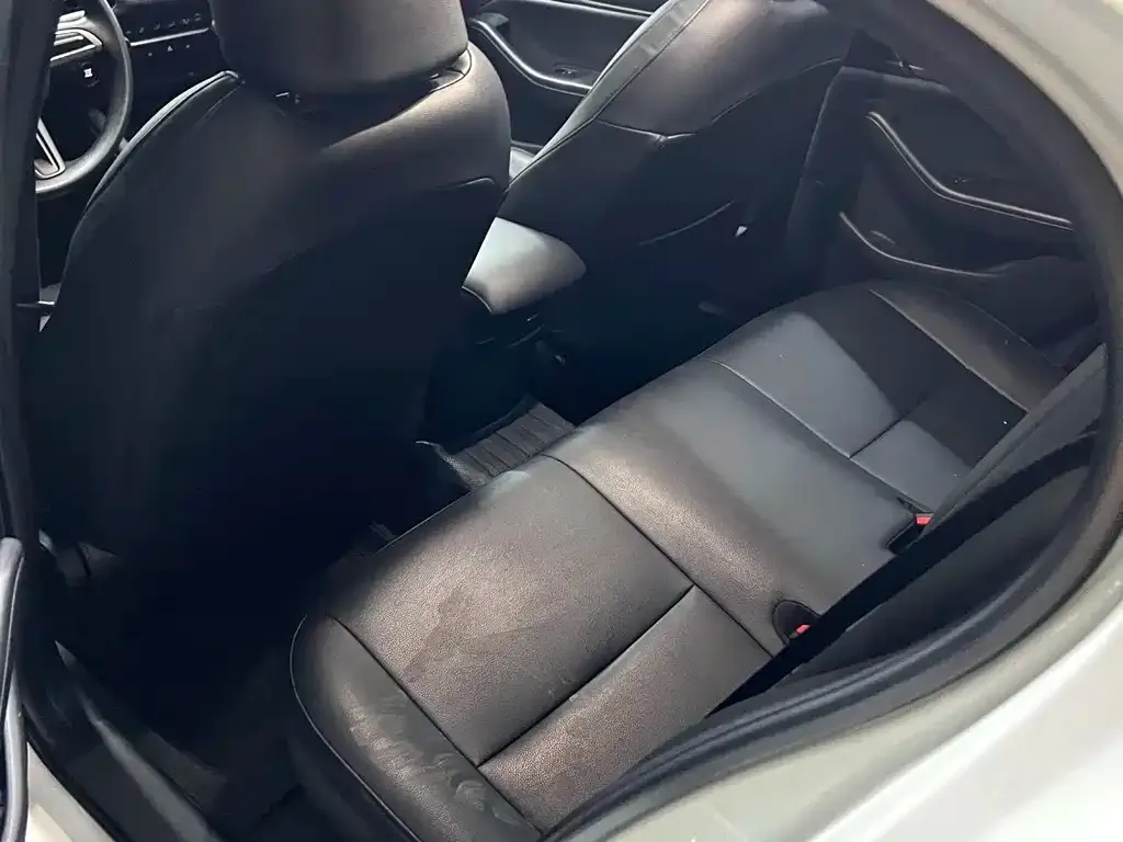 Mazda 3 Axela 2021 из CN, фото 2