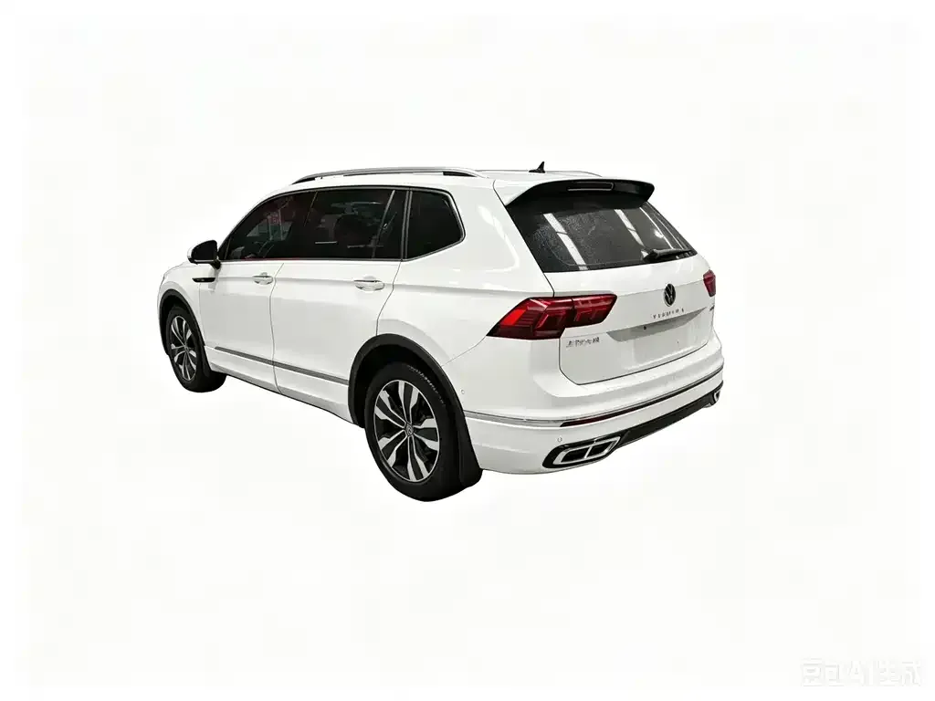 Volkswagen Tiguan L — фото 5