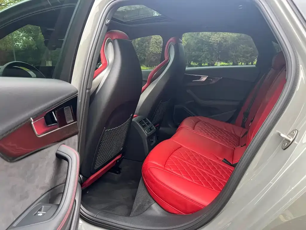 Audi S4 2023 из CN, фото 2