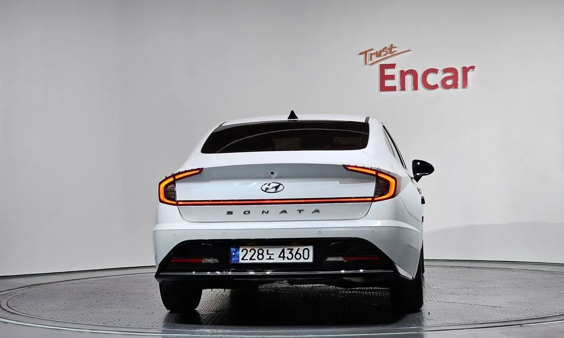 Hyundai Sonata 2022 из KR, фото 2