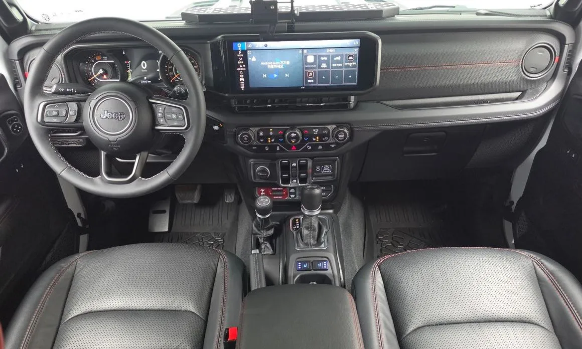 Jeep Wrangler 2025 из KR, фото 8
