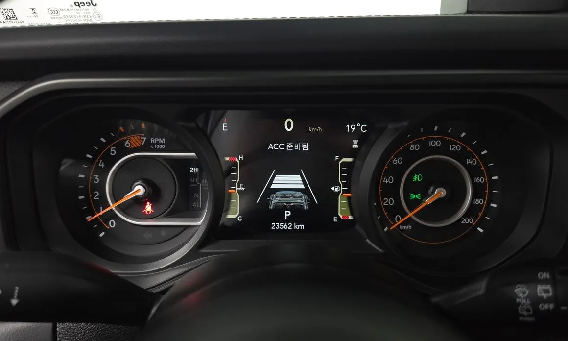 Jeep Wrangler 2025 из KR, фото 5