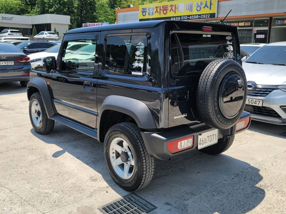 Suzuki Jimny 2023 из KR, фото 10