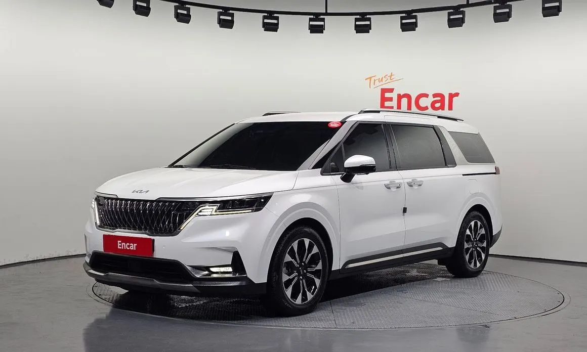 Kia Carnival 2023 из KR, фото 1