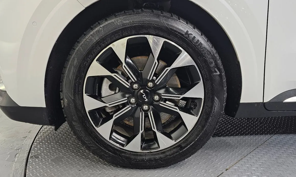 Kia Carnival 2023 из KR, фото 9