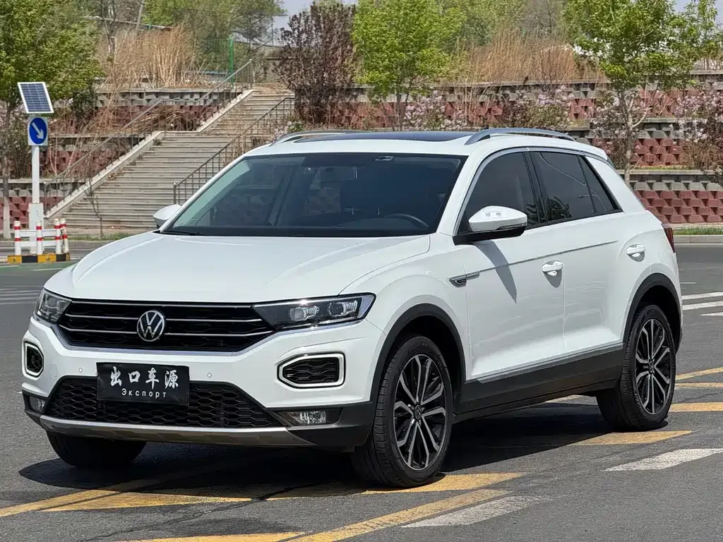 Volkswagen T-Roc — фото 1