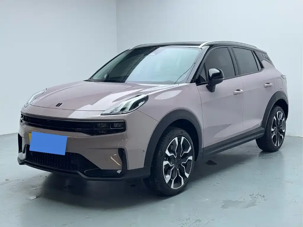 Lynk & Co 06