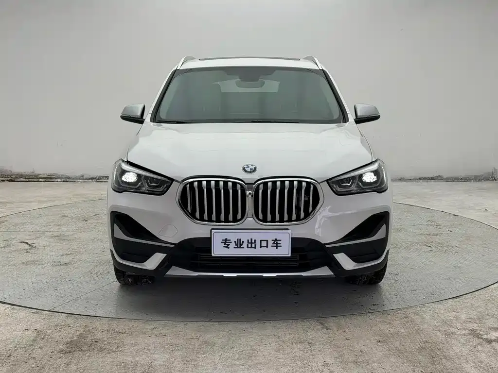 BMW X1 — фото 3