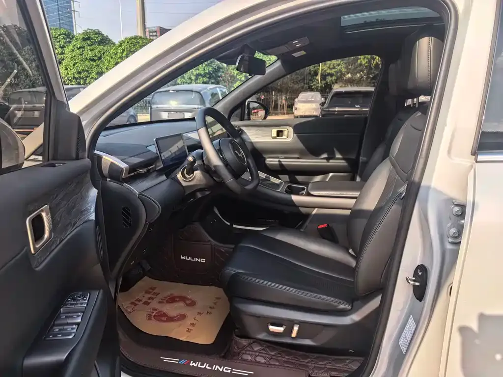 Wuling Xingguang S 2025 из CN, фото 2