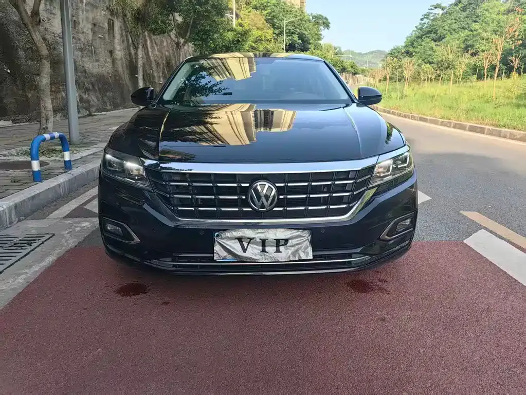 Volkswagen Passat — фото 9