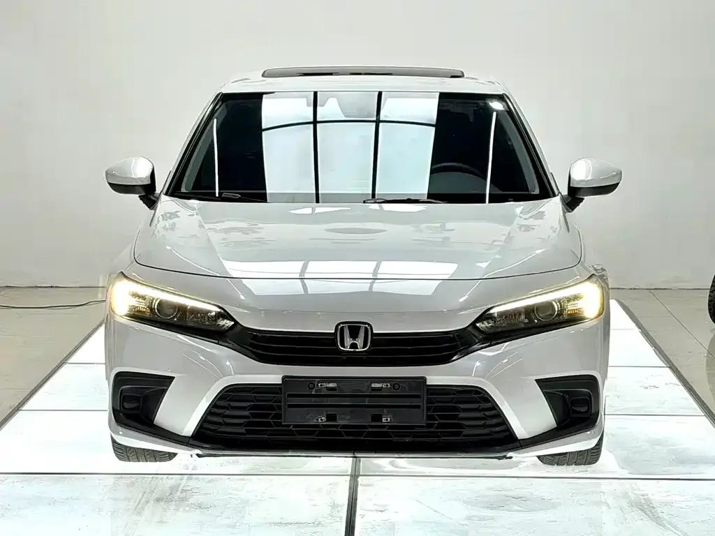 Honda Civic 2023 из CN, фото 2