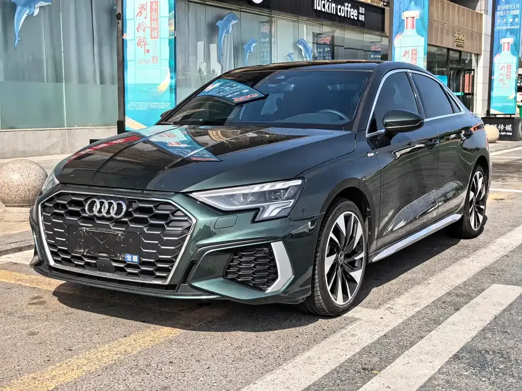 Audi A3 — фото 1