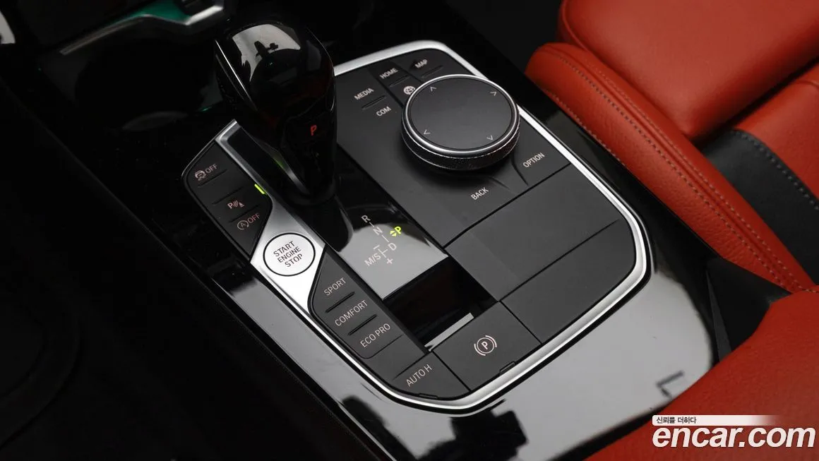 BMW 1-Series 2024 из KR, фото 10