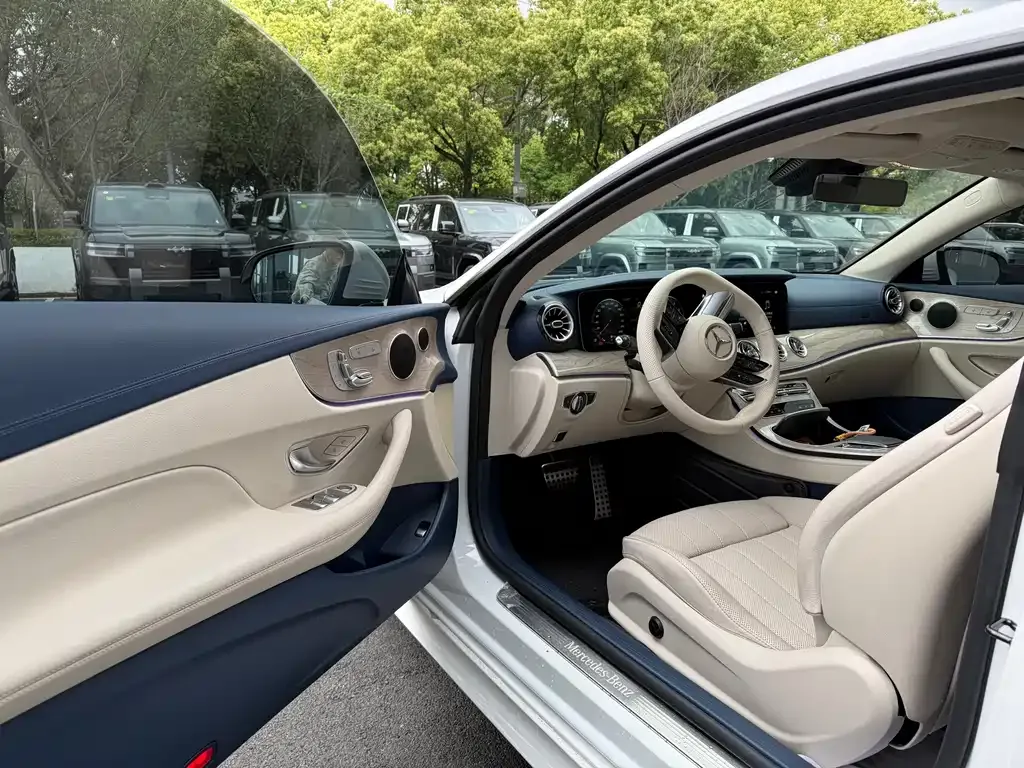 Mercedes-Benz E-Class (Import) — фото 9