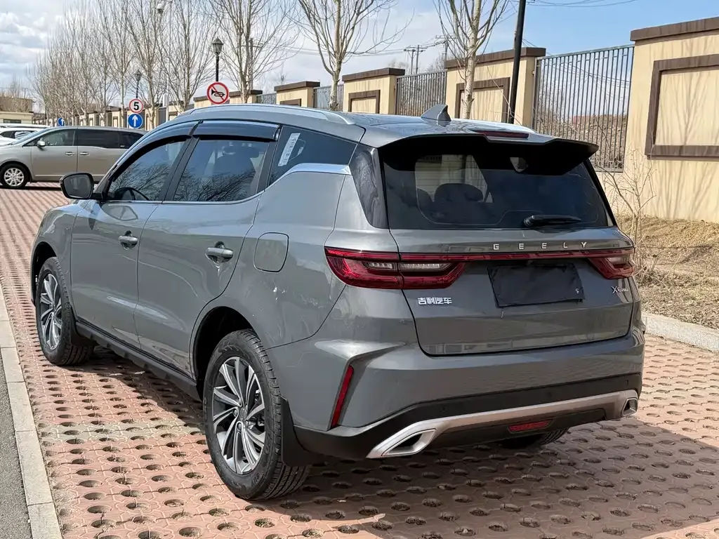 Geely Vision X6 — фото 8