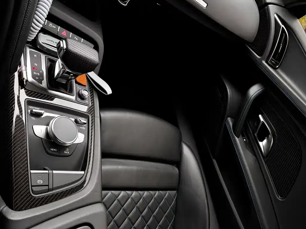 Audi R8 2022 из CN, фото 5