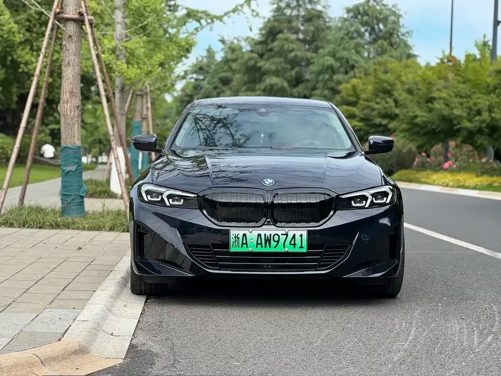 BMW i3 — фото 8