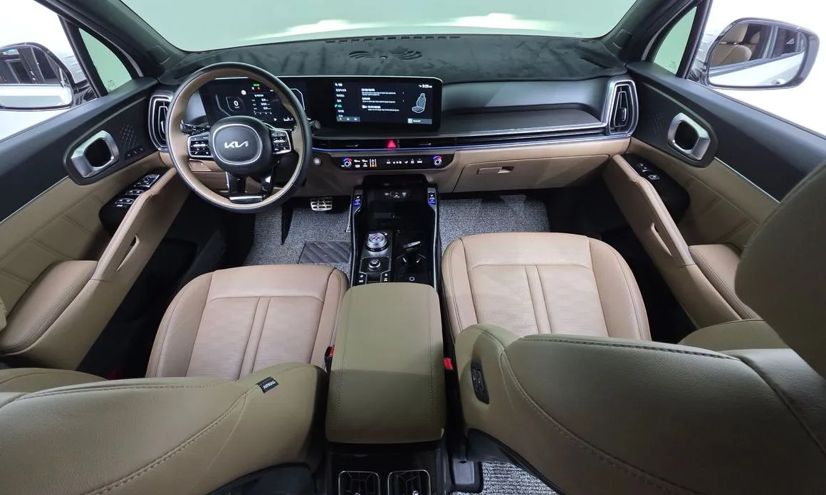 Kia Sorento — фото 6