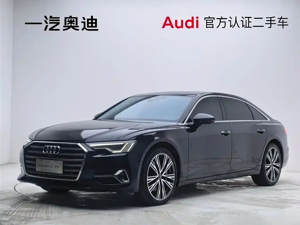 Audi A6L — фото 1