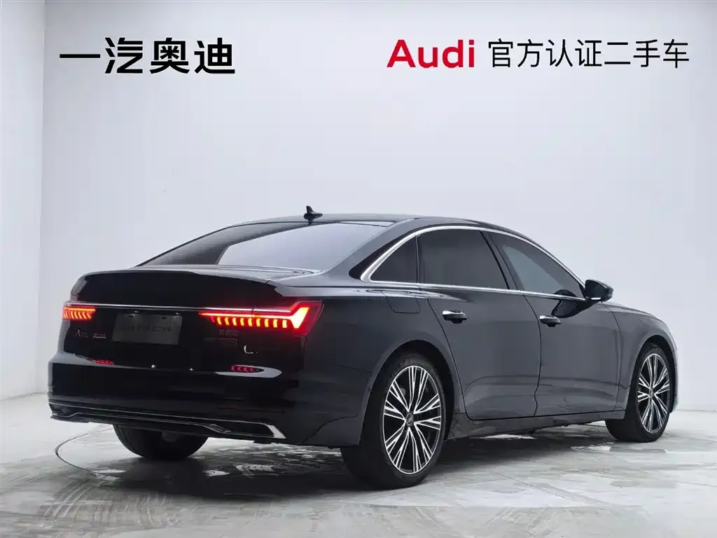 Audi A6L — фото 8