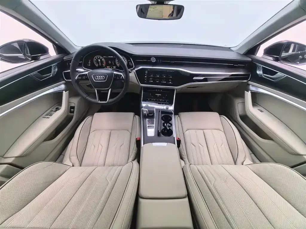 Audi A6L — фото 10