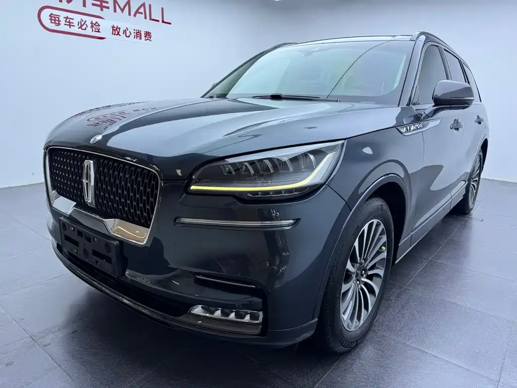 Lincoln Aviator — фото 1