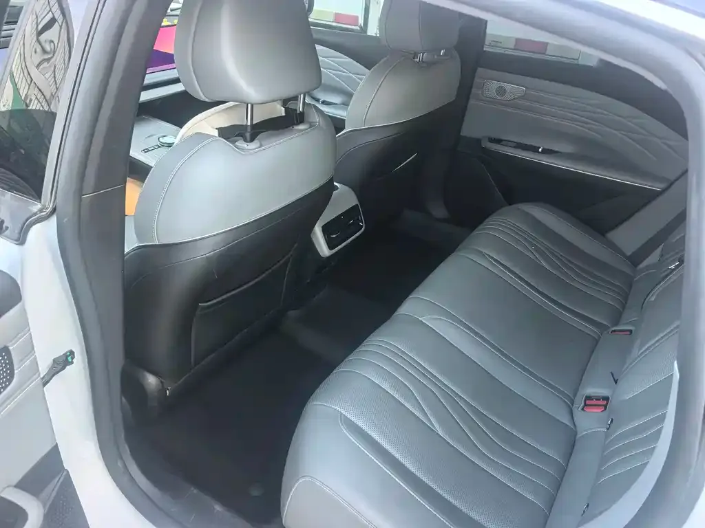 Geely Galaxy E8 2024 из CN, фото 7