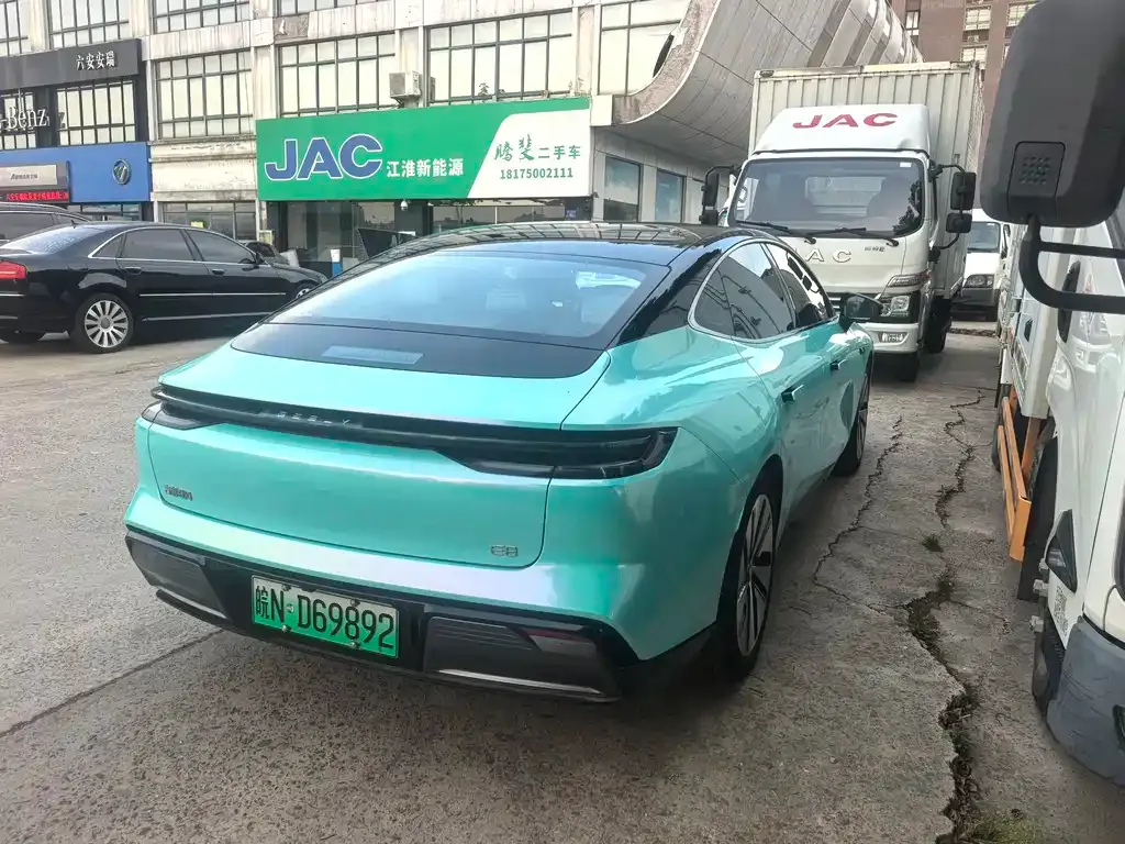 Geely Galaxy E8 2024 из CN, фото 8