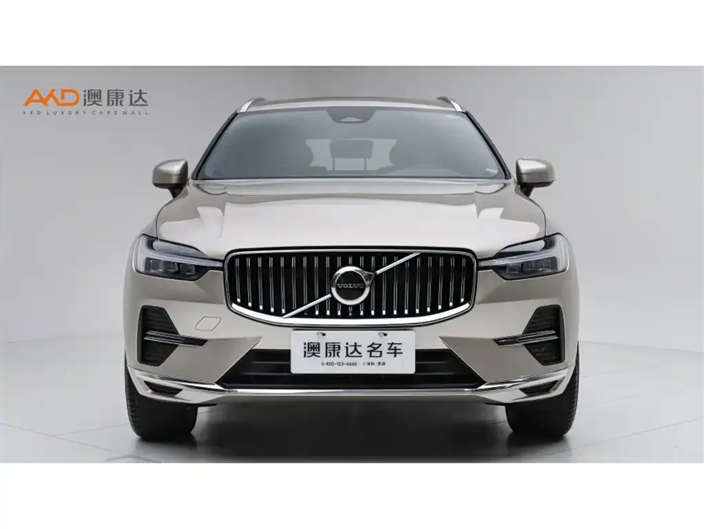 Volvo XC60 — фото 8