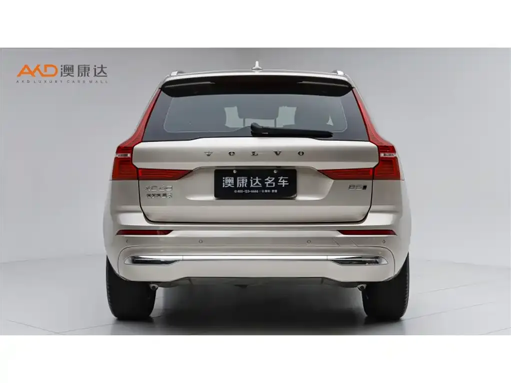 Volvo XC60 — фото 6